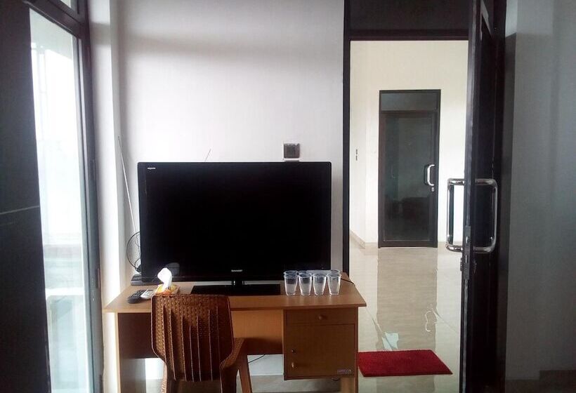 펜션 Almira Homestay