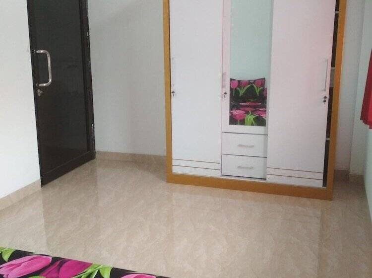 펜션 Almira Homestay