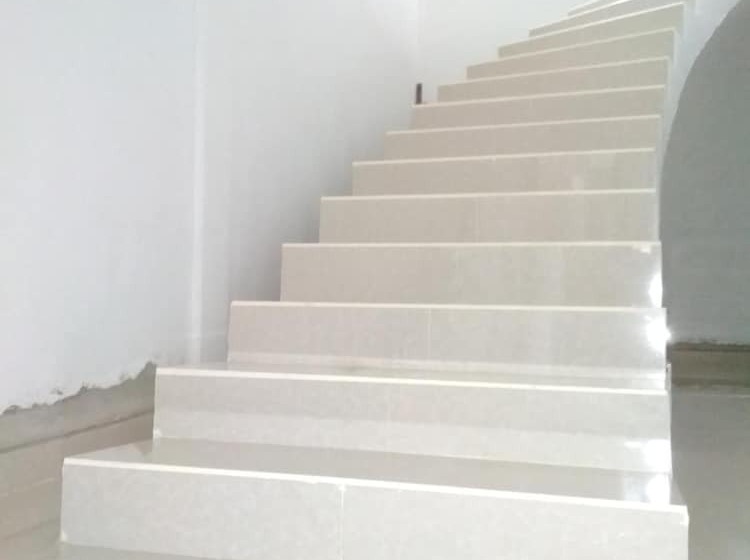 펜션 Almira Homestay