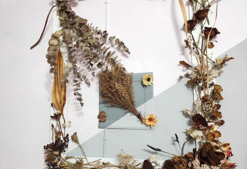 پانسیون Base Area