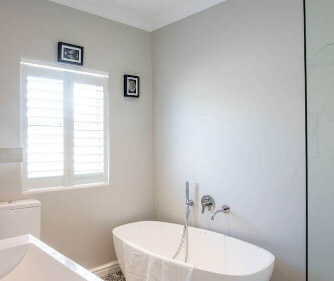 Пансион Bentley S Guesthouse