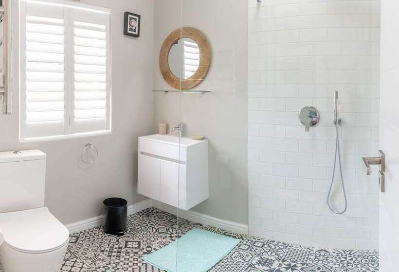 Пансион Bentley S Guesthouse