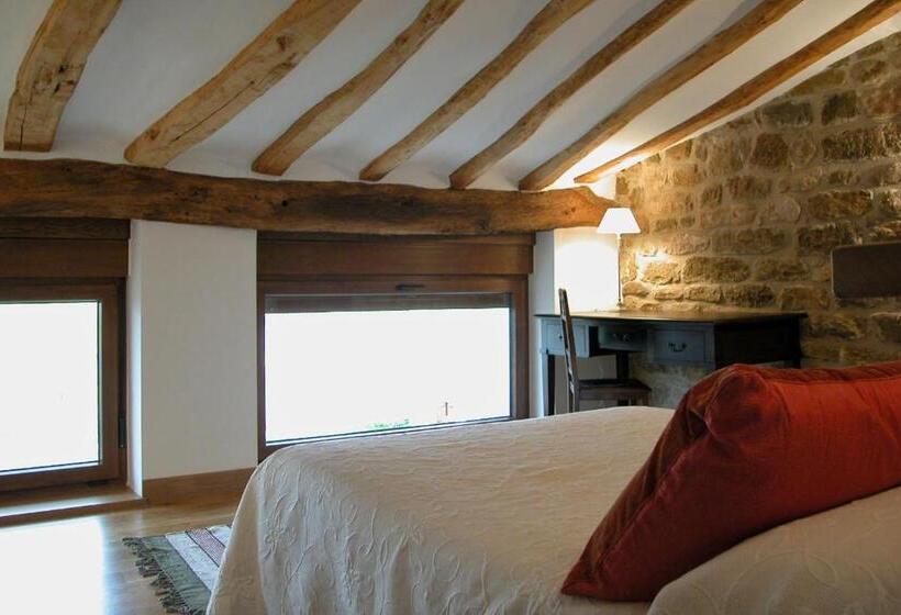 بنسيون Casa Baquedano