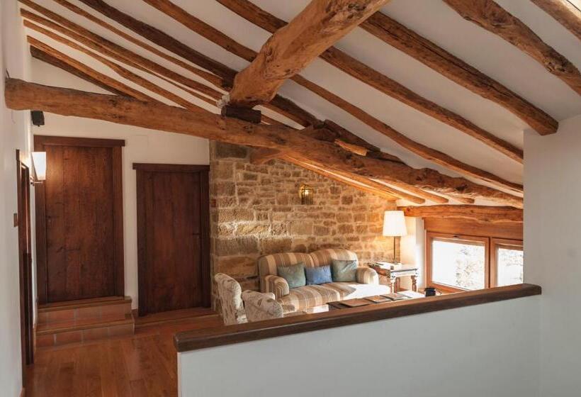 بنسيون Casa Baquedano