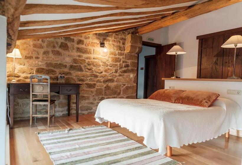 بنسيون Casa Baquedano