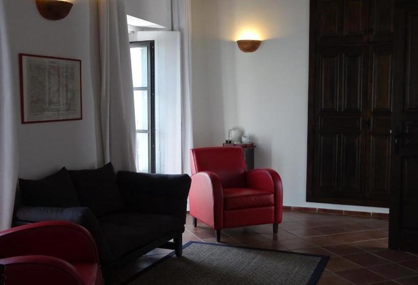 פנסיון Casa La Loba