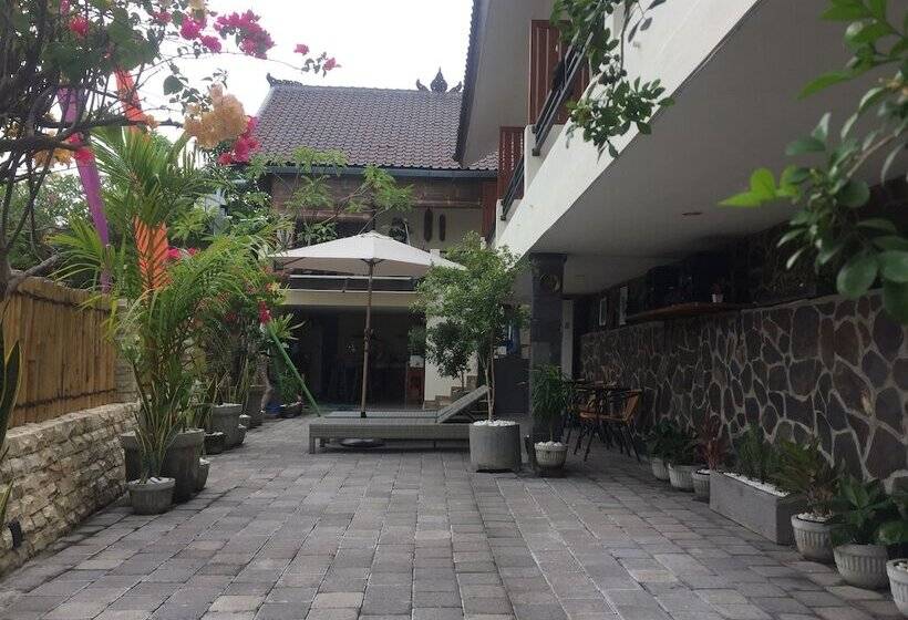 بنسيون Derose Guest House