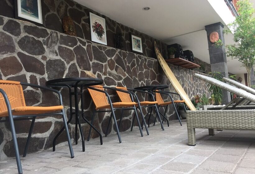 بنسيون Derose Guest House