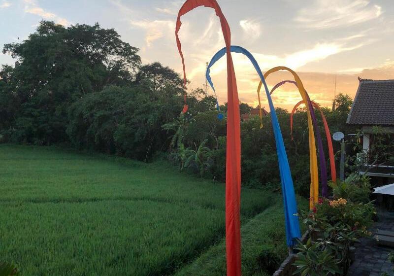 بنسيون Derose Guest House