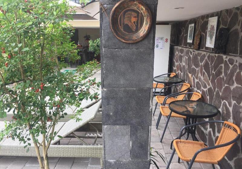 پانسیون Derose Guest House