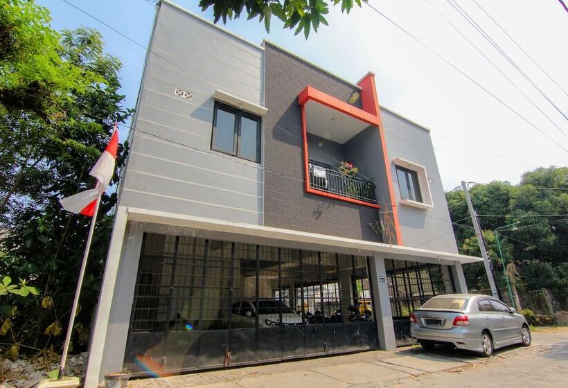 بنسيون JJ House Wahid Hasyim