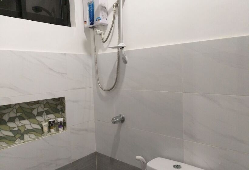 پانسیون Lighthouse Apartment And Guest Inn