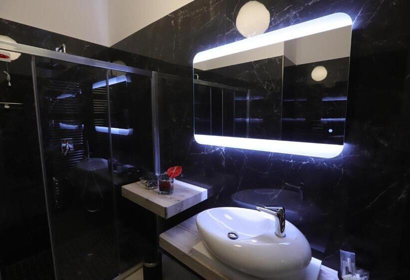 پانسیون Mecla Suites