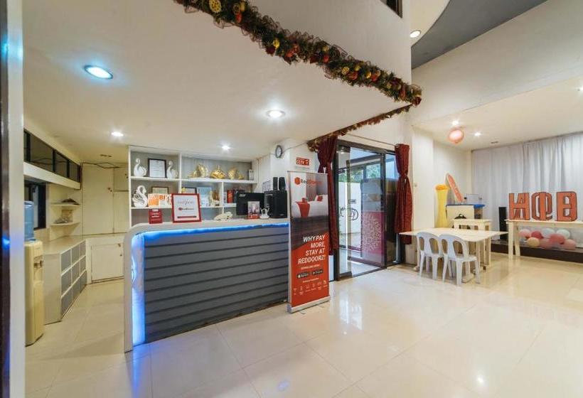 פנסיון Reddoorz @ Labangal General Santos