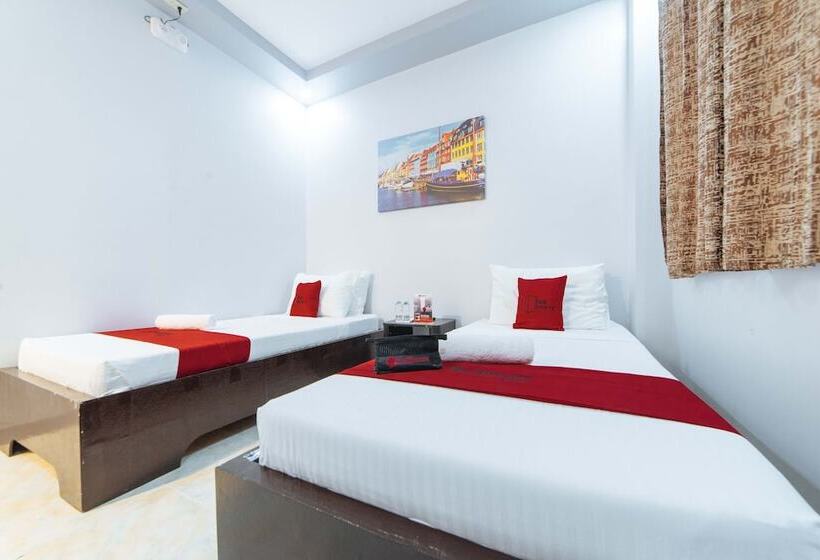 پانسیون Reddoorz Near Notre Dame Of Dadiangas University