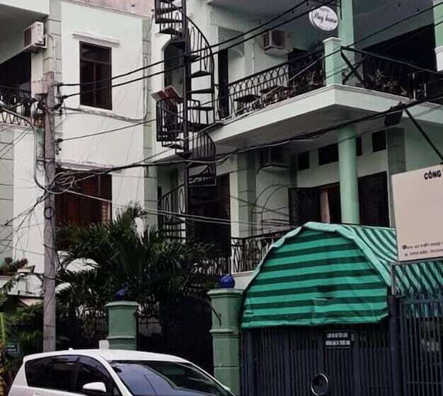 پانسیون Stay House