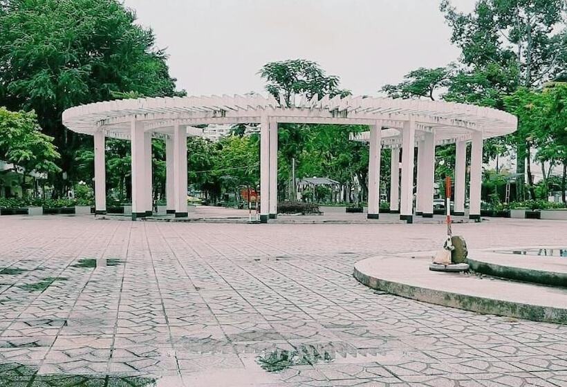 پانسیون Stay House