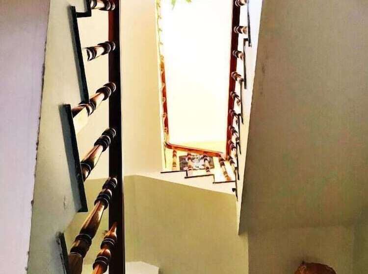 پانسیون Stay House