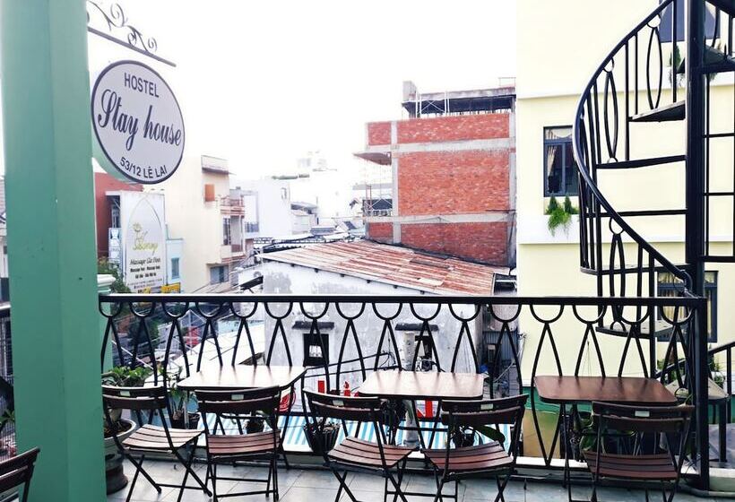 پانسیون Stay House
