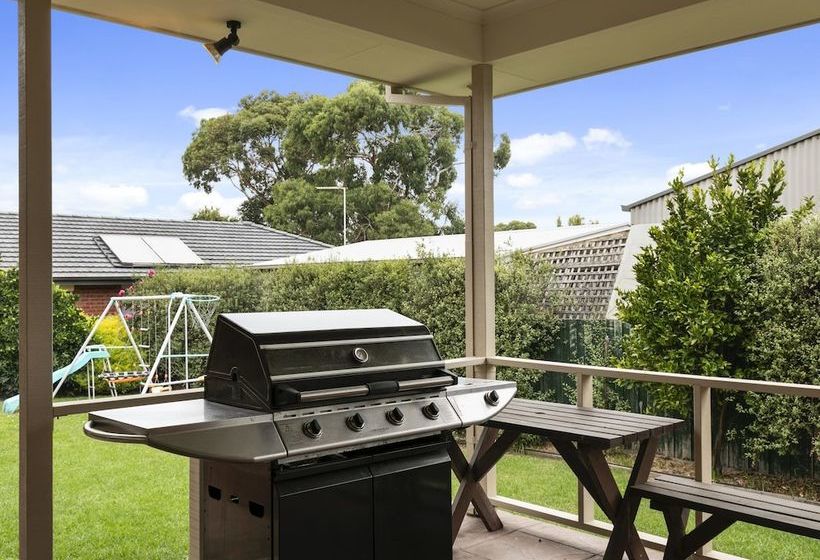 Seaholme  Free Wifi & Foxtel