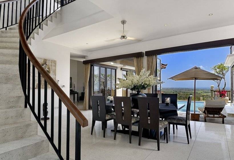 Villa Leana   Private Infinity Pool Inc Pool Fence As Required And Cook