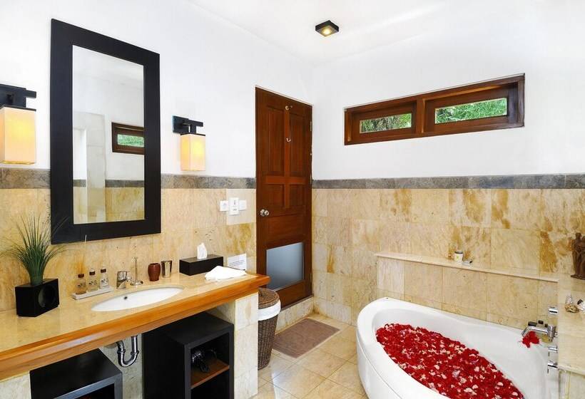 Villa Talia Vashti   Oceanfront Villa With Private Sea Access, Pool & Cook