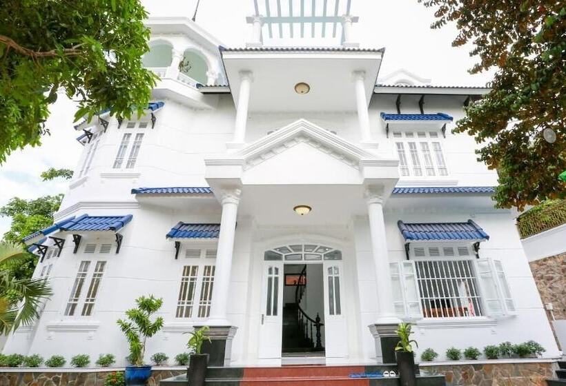 7s Hotel Lam Villa & Resort