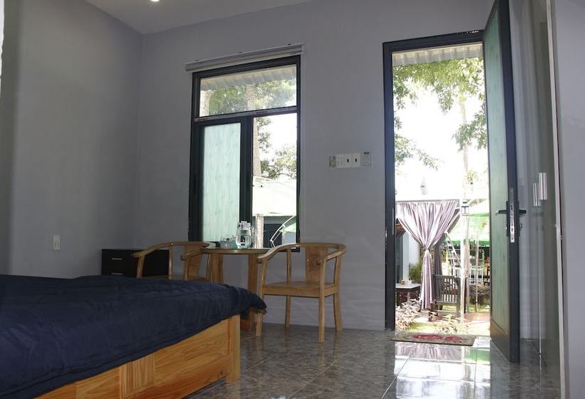 هاستل Pineapple