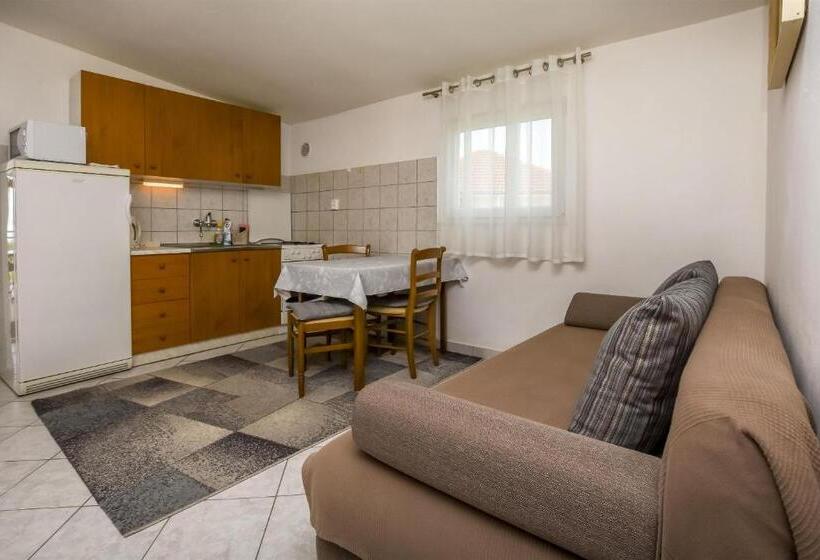 Apartment Kucinic