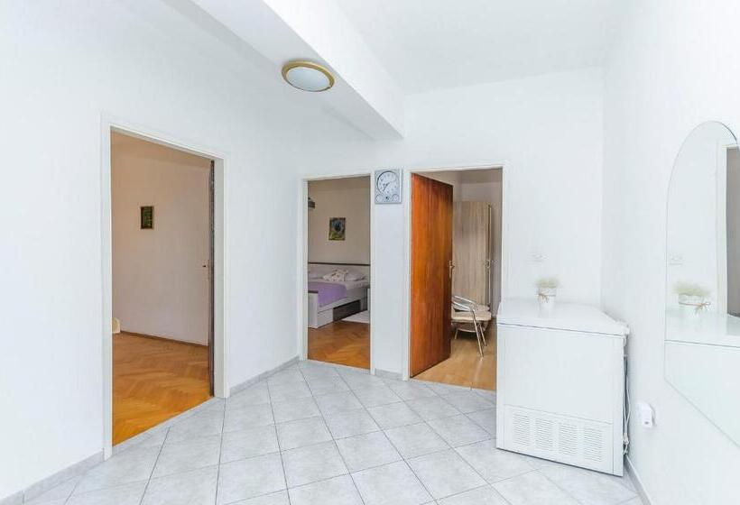 Apartments Zora