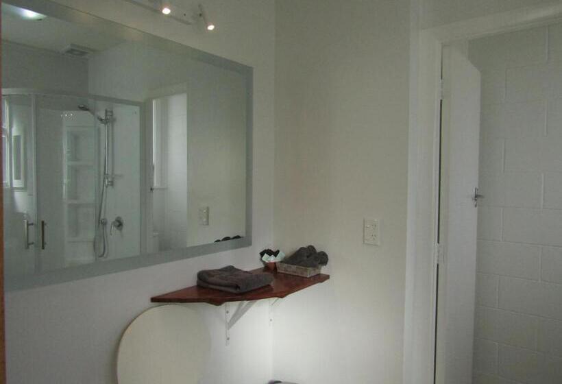 Beachside Sunnyvale Motel