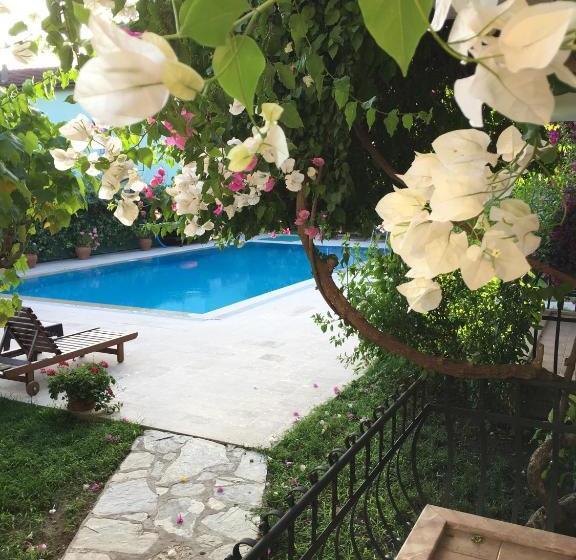 ベッドアンドブレックファースト Görkem Apart Otel