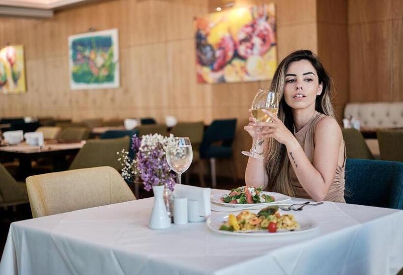 Bilyana Beach Hotel All Inclusive & Free Beach Access