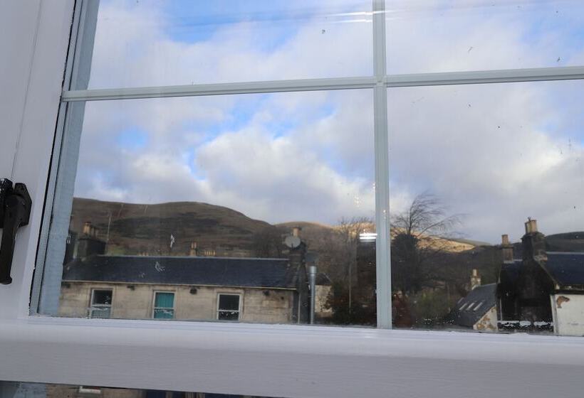 Dollar Apartments At 39