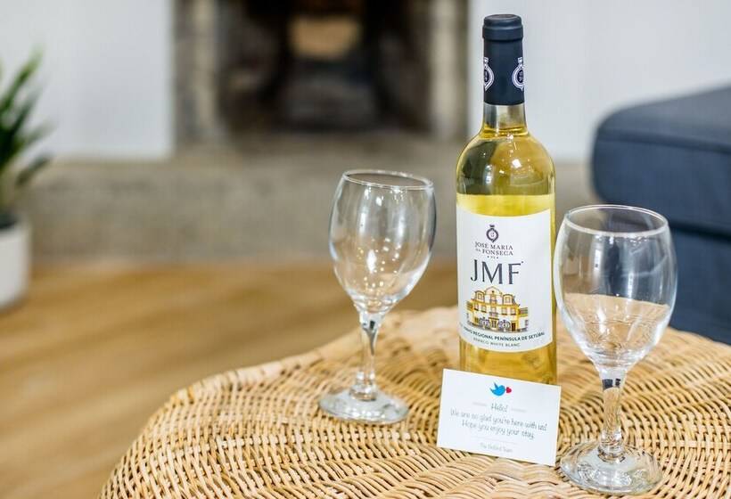 Espinho Beach 4 Stays