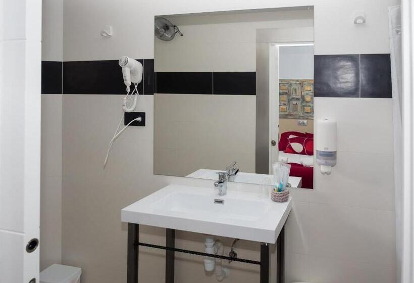 Hostal Boutique Luna De Gavín