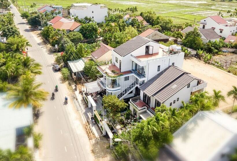 هتل 5 Coconut Homestay Hoi An