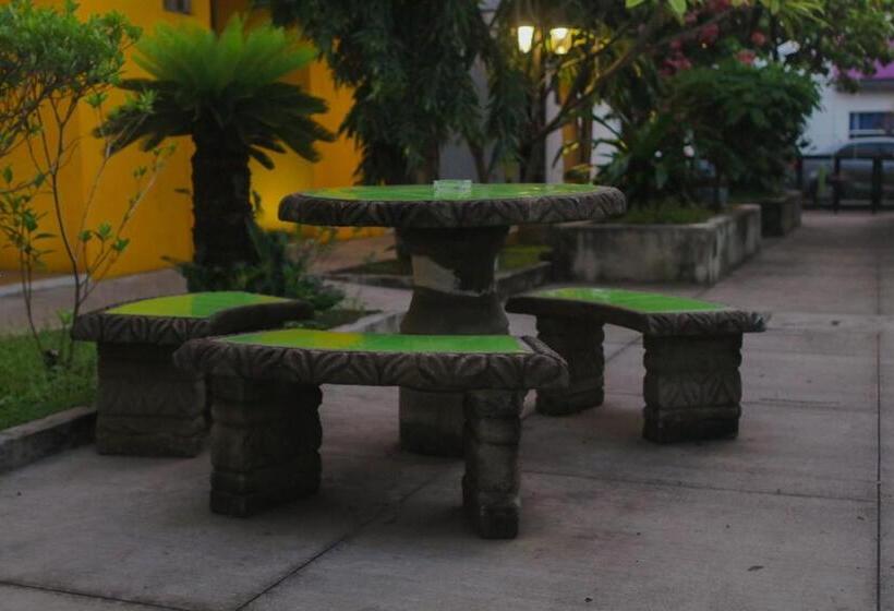 酒店 Airport Inn Managua