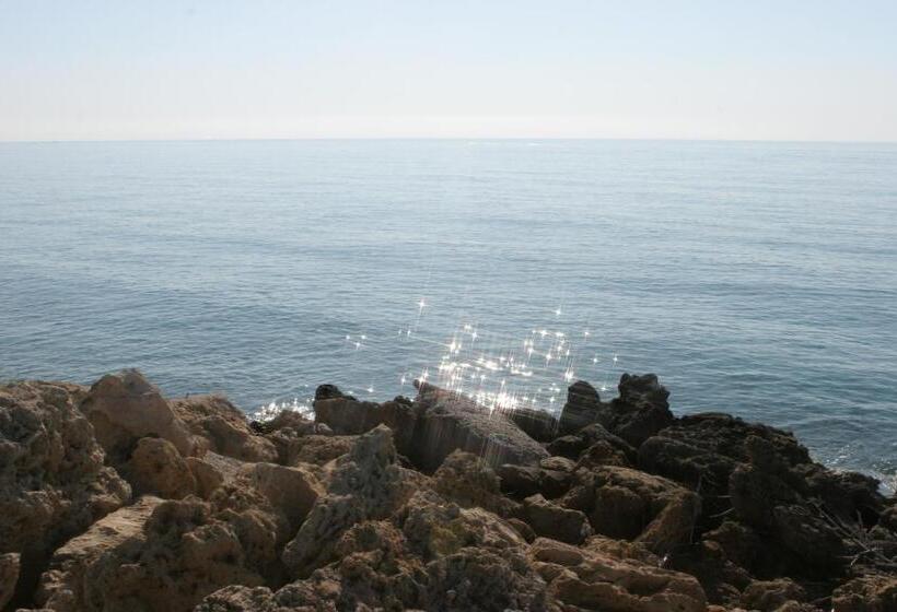 ホテル Castelvetere