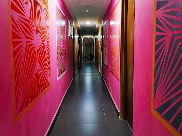 De Glory Hotel Usj 21