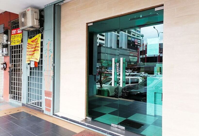 De Glory Hotel Usj 21