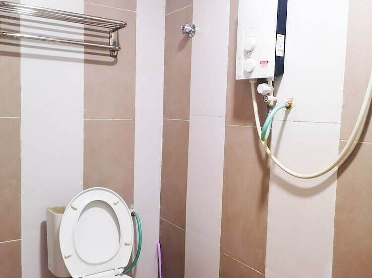 De Glory Hotel Usj 21