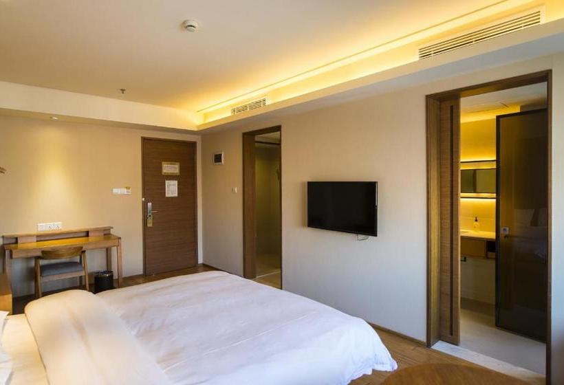 هتل Ji  Yantai Binhai Plaza