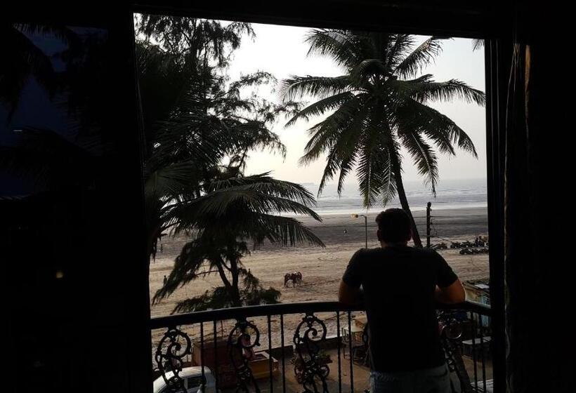 فندق Murud Marina