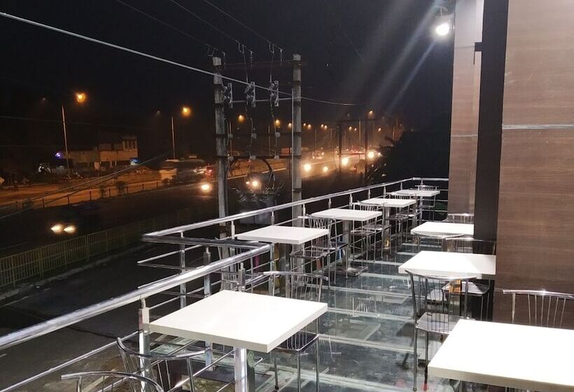 ホテル Ops Panchla