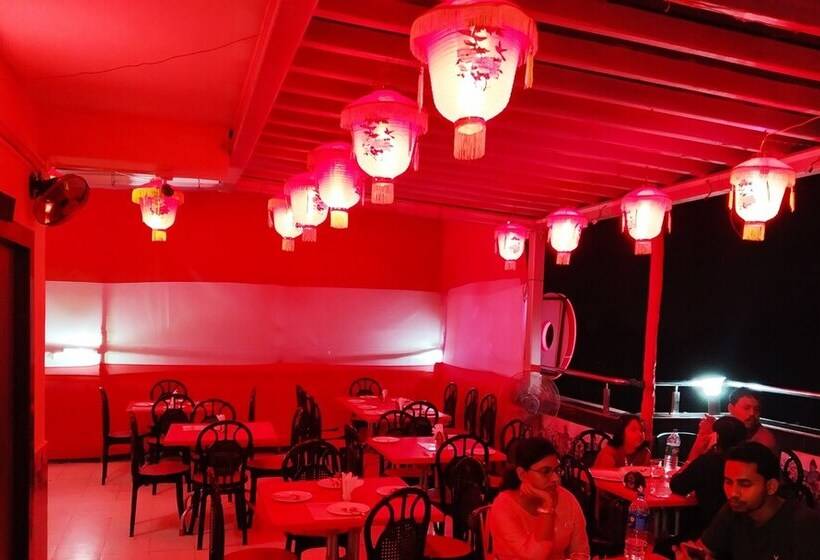 ホテル Ops Panchla