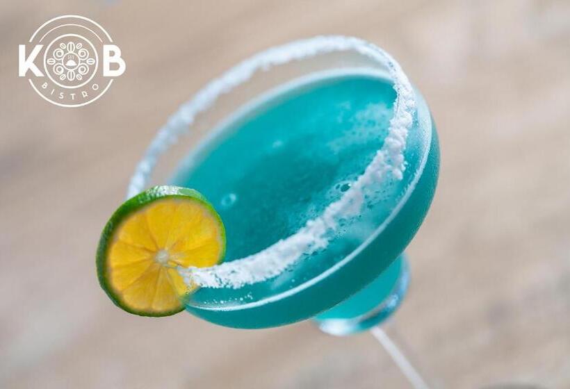 هتل Puntarenas Beach