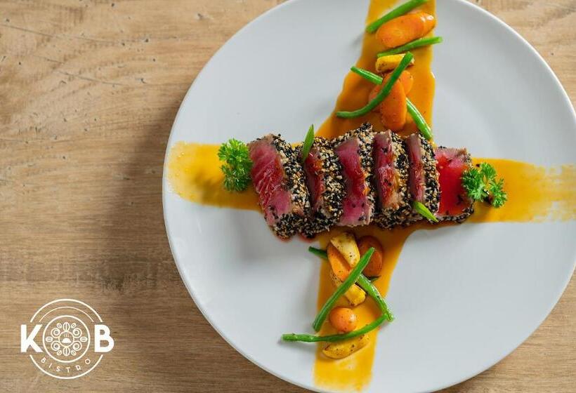 هتل Puntarenas Beach