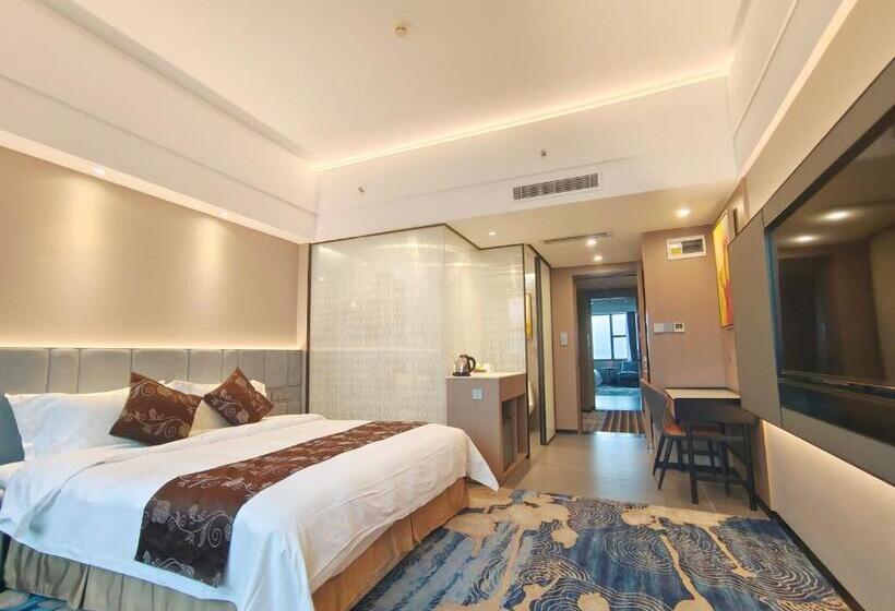 Отель Romanjoy International