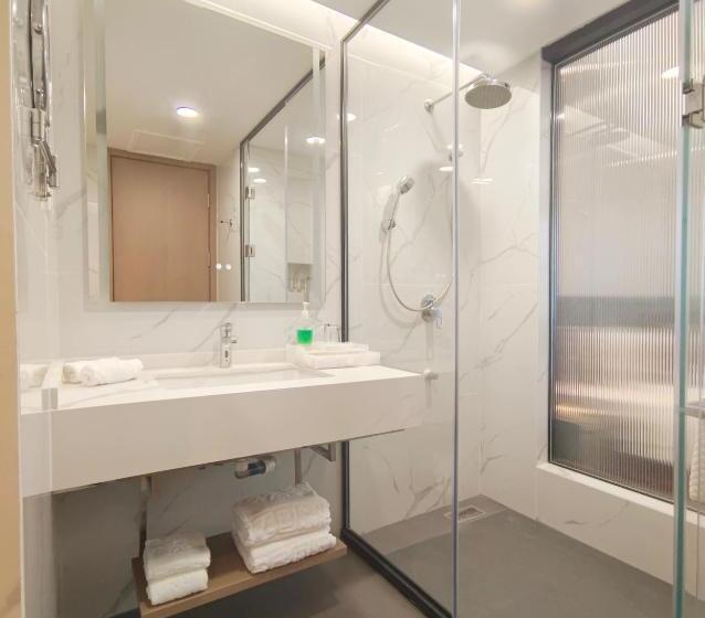 Отель Romanjoy International